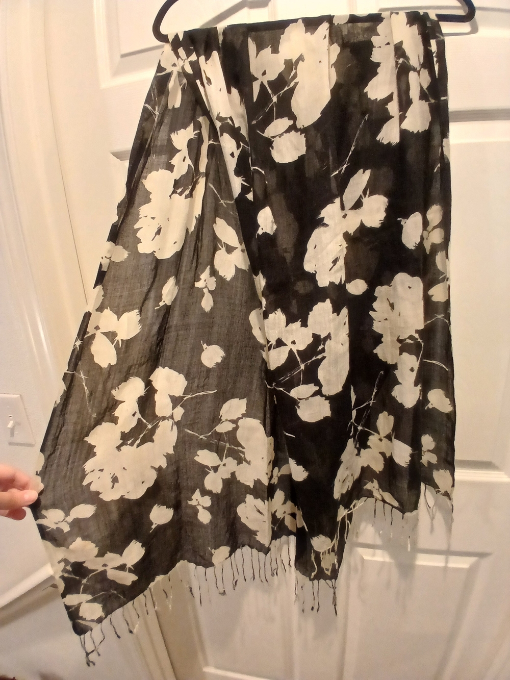 Black and White Floral Fringe Scarf